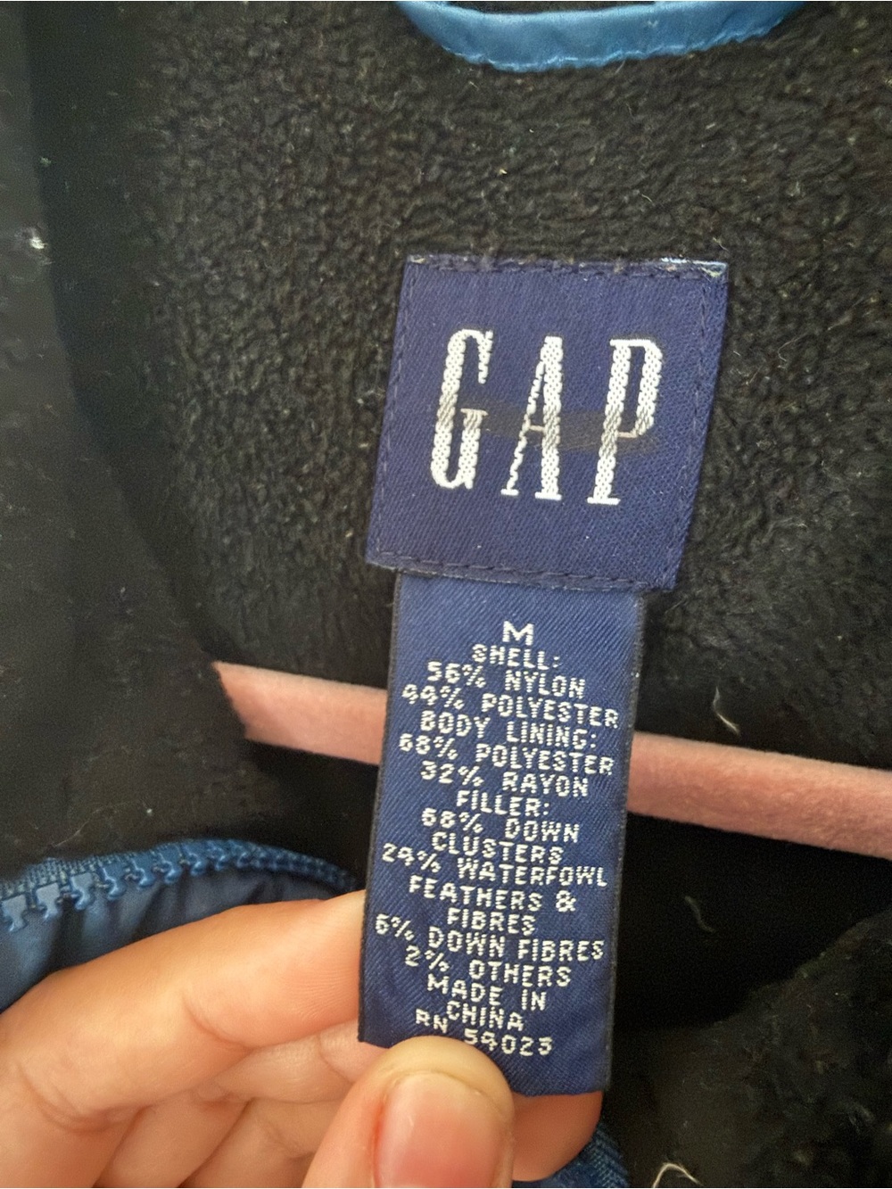GAP Blue Puffer Vest (M) - Picture 4 of 4